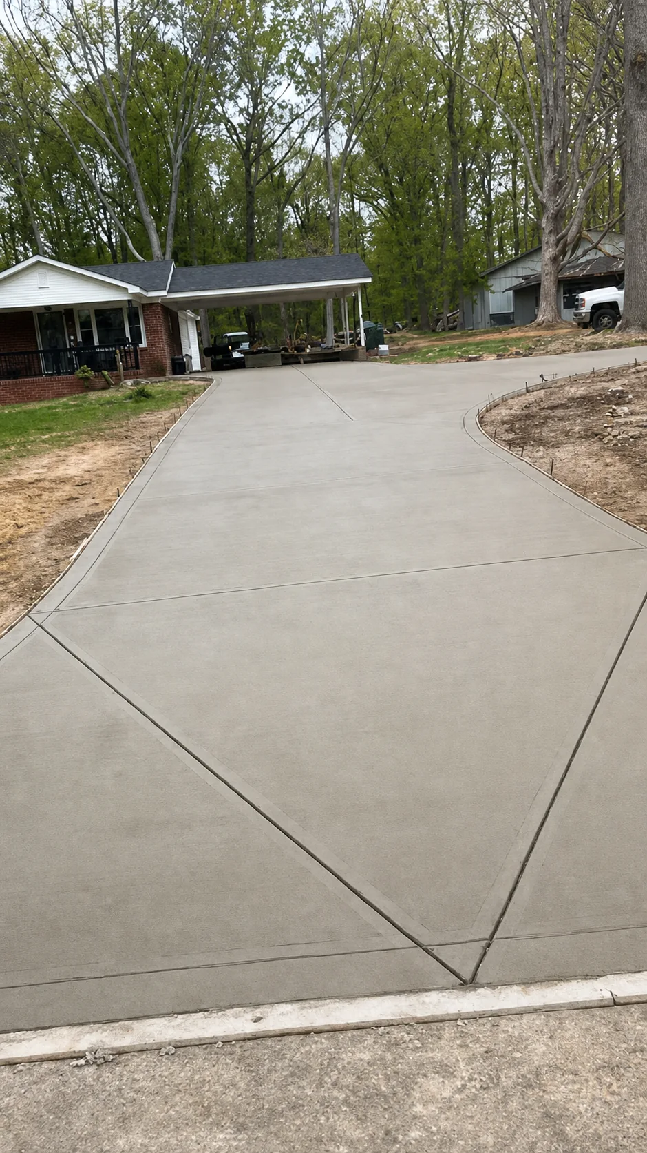 Residential concrete driveway project